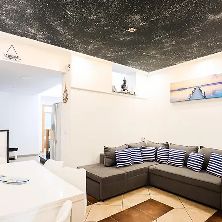 Villa Mongos - By Bedzy *