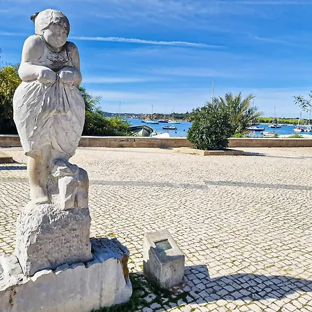 Mongos - By Bedzy Villa