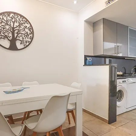 Mongos - By Bedzy Villa